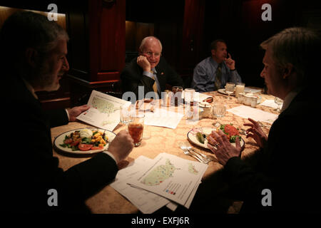 Il vice presidente Cheney, David Addington e Vice staff presidenziale a Foto Stock