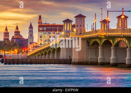 Sant'Agostino, Florida, Stati Uniti d'America skyline del centro a Ponte dei Leoni. Foto Stock