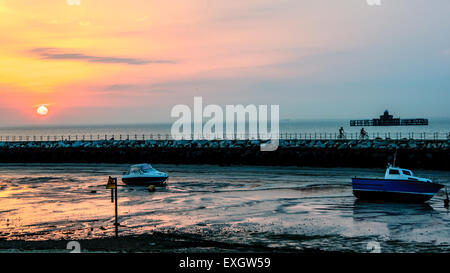 Herne Bay Harbor al tramonto, Kent, England, Regno Unito Foto Stock