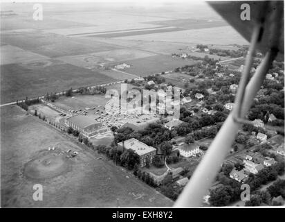 La Conferenza generale della Chiesa mennonita del 1950 ha riunito i membri per discutere le questioni della Chiesa e approfondire la loro fede attraverso la comunione e la collaborazione. Foto Stock