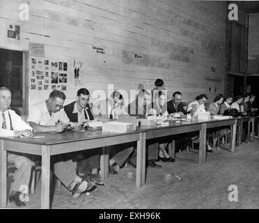 La Conferenza generale del 1950, riunione della Chiesa mennonita, un evento chiave per la comunità mennonita per discutere la fede, la comunita' e la leadership della Chiesa. Foto Stock