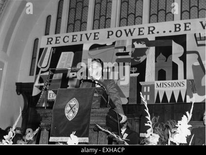 La Conferenza generale della Chiesa mennonita del 1956 ha riunito i membri della Chiesa per discutere la fede, la comunità e il futuro della denominazione. Foto Stock