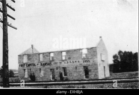 Il primo campidoglio del Kansas, situato a Lecompton, fu il luogo di attività politiche storiche durante il processo di costituzione dello stato. Ha svolto un ruolo significativo nei primi giorni dello sviluppo e della governance del Kansas. Foto Stock