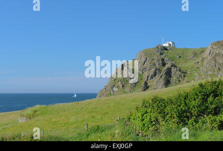 Oriente Prawle faro sul sud-ovest sentiero costiero, vicino a Salcombe, sulla South Devon Coast, England, Regno Unito Foto Stock