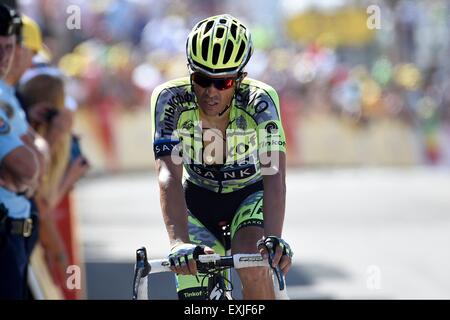 Tarbes per La Pierre-Saint-Martin, Francia. 14 Luglio, 2015. Alberto Contador di Tinkoff - Saxo durante la fase 10 del 102º edizione del Tour de France 2015 con inizio a Tarbes e finire in La Pierre-Saint-Martin, Francia (167 km) Credit: Azione Plus immagini di sport/Alamy Live News Foto Stock