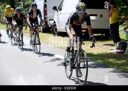 Tarbes per La Pierre-Saint-Martin, Francia. 14 Luglio, 2015. Attacco di Alejandro Valverde del Team Movistar durante la fase 10 del 102º edizione del Tour de France 2015 con inizio a Tarbes e finire in La Pierre-Saint-Martin, Francia (167 km) Credit: Azione Plus immagini di sport/Alamy Live News Foto Stock