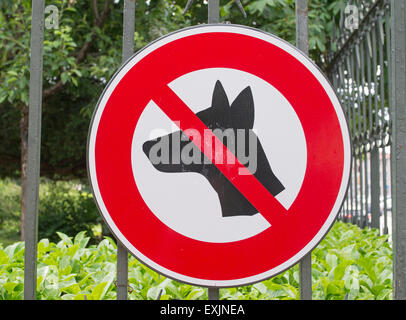 Non sono ammessi cani sign in Francia, Europa Foto Stock