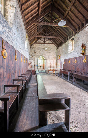 La vecchia abbazia sull isola di Caldey, Pembrokeshire Foto Stock