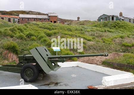 Ordnance QF 17-pounder campo di pistola a Fort Dunree County Donegal Irlanda Foto Stock