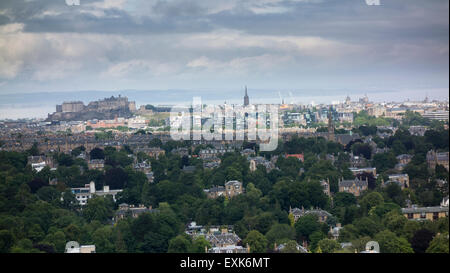 La vista in tutta Edimburgo da Blackford Hill Foto Stock