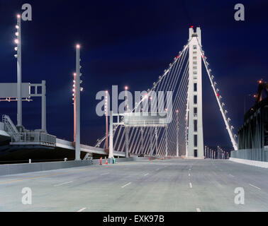 Ponte della Baia di San Francisco nuovo east span di notte Foto Stock