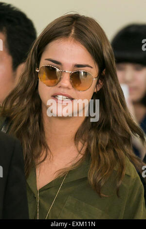 Australian attrice, cantante e cantautore Maia Mitchell arriva all'Aeroporto Internazionale di Narita sulla luglio 15, 2015 a Narita, in Giappone. Maia è in Giappone per promuovere il film originale di Disney Channel ''Teen Beach 2, '' che sarà messa in onda il 25 luglio. Lei parteciperà a una premiere screening/Fan event a luglio xviii in Tokyo. (Rodrigo Reyes Marin/AFLO) Foto Stock