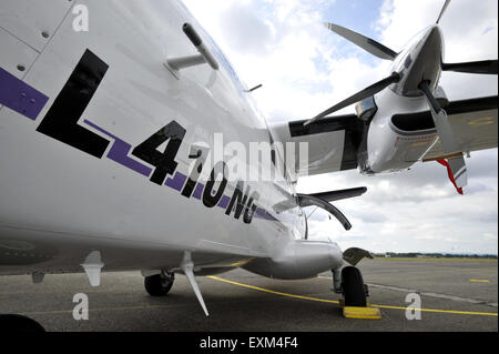 Industrie aeronautiche presenta un nuovo piano L 410 ng in aeroporto in Kunovice, Repubblica ceca, 15 luglio, 2015. (CTK foto/Dalibor Gluck) Foto Stock