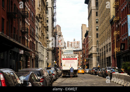 Il carrello scarico in Franklin Street Lower Manhattan, Tribeca District di New York City Foto Stock