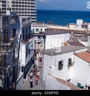 Eine Reise nach Torremolinos an der Costa del Sol, Andalusien, Spanien 1980er Jahre. Un viaggio a Torremolinos a Costa del Sol, Andalusia, Spagna degli anni ottanta. Foto Stock