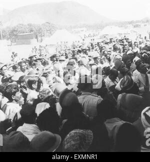 Folla al mahatma gandhi riunione ; Madras ; 1946 , india Foto Stock