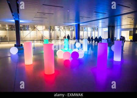 Festival di vivida luce, installazioni, scultura, Overseas Passenger Terminal, Sydney, Australia Foto Stock