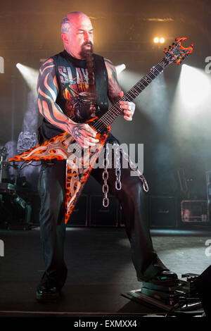 Milwaukee, Wisconsin, Stati Uniti d'America. 8 Luglio, 2015. Il chitarrista KERRY KING degli Slayer suona dal vivo durante la Mayhem Festival presso il Rave a Milwaukee nel Wisconsin © Daniel DeSlover/ZUMA filo/Alamy Live News Foto Stock