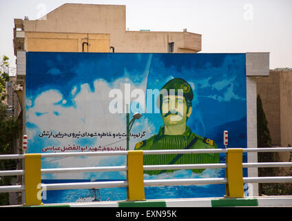 Segno rende omaggio ai soldati caduti durante la guerra tra Iran e Iraq , Shemiranat County, Teheran, Iran Foto Stock