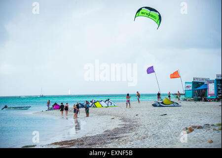 Il kite surf in Aruba Foto Stock