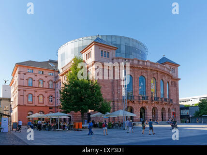 Staatstheater, Teatro di Stato, Gutenbergplatz square, Mainz, Renania-Palatinato, Germania Foto Stock