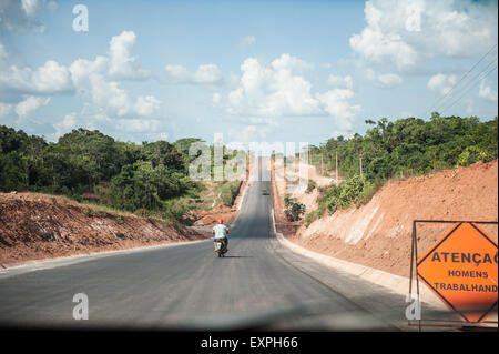 Altamira, Para Stato, Brasile. Lavori di costruzione di strade di accesso per la costruzione di Belo Monte della diga idroelettrica. Foto Stock