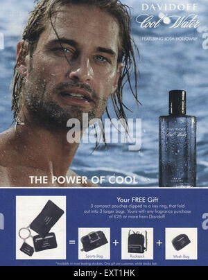 2000S UK Davidoff Cool Water Magazine annuncio pubblicitario Foto Stock