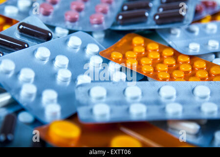 Droga - La pila di pillole Foto Stock