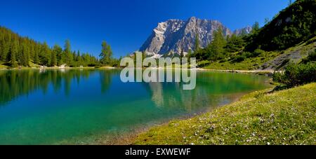 Seebensee con Zugspitze, Tirolo, Austria Foto Stock