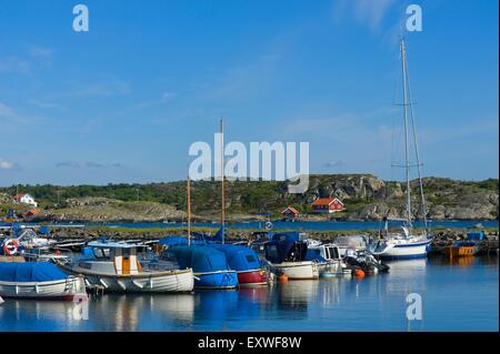 Boat Harbour su Marstrand, Bohuslan, Svezia Foto Stock