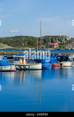 Boat Harbour su Marstrand, Bohuslan, Svezia Foto Stock