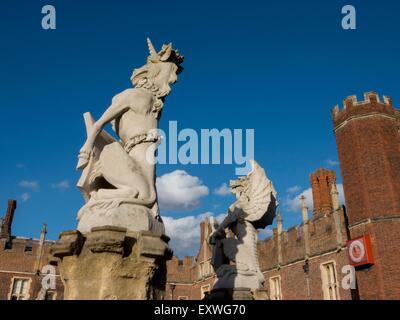 Statua di Hampton Court Palace, London, Regno Unito Foto Stock