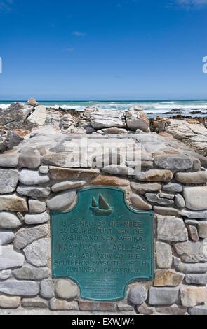 Monumento a Cape Agulhas, Sud Africa Foto Stock