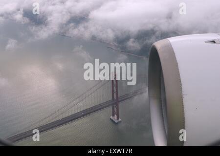Il Ponte 25 de Abril, Lisbona, Portogallo, Europa Foto Stock