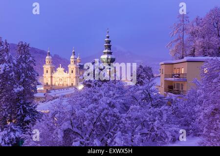 Il duomo di Salisburgo e il monastero di San Pietro, Salisburgo, Austria, Europa Foto Stock