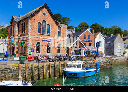 Il lungomare di Fowey, Cornwall, Regno Unito Foto Stock