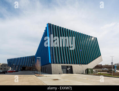 Esterno, El Centro urbano, campus Northeastern Illinois University, Avondale, Chicago, Illinois, Stati Uniti d'America Foto Stock