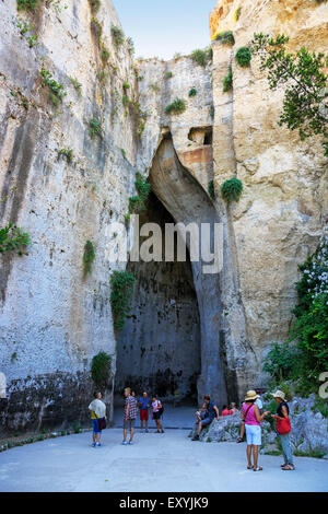 Orecchio di Dionisio, Orecchio di Dioniso caverna Latomia del Paradiso cava, Neapolis district, Siracusa, Sicilia, Italia. Foto Stock