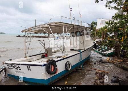 Naufragio causata dal passaggio dell uragano Ida a Corn Island, Nicaragua Foto Stock