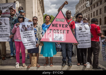 Londra, Regno Unito. 19 Luglio, 2015. Decimo anniversario dell'Iran appeso di due adolescenti, Mahmoud Asgari e Ayaz Marhoni Credito: Guy Corbishley/Alamy Live News Foto Stock