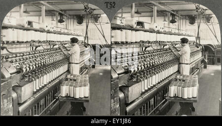 La Filatura di seta, mostra itinerante, telaio So. Conn. di Manchester, scheda Stereo, circa 1914 Foto Stock