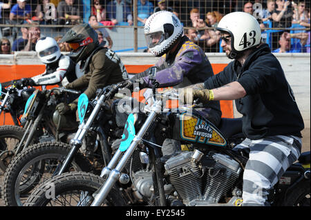 Kings Lynn, Norfolk, Regno Unito. 18/07/2015. Harley Davidson linea fino alla sporcizia Quake IV con Guy Martin alla Adrian Flux Arena. Foto Stock