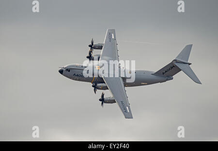 Gloucestershire, Regno Unito. 19 Luglio, 2015. Airbus A400M, Airbus Difesa e Spazio Credito: Bob Sharples Alamy/Live News Foto Stock