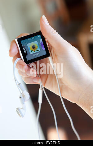 IPod Nano mostra l'app Foto Foto Stock