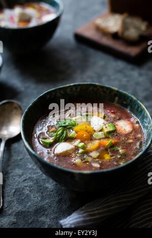 Caprese Gazpacho refrigerate zuppa. Foto Stock