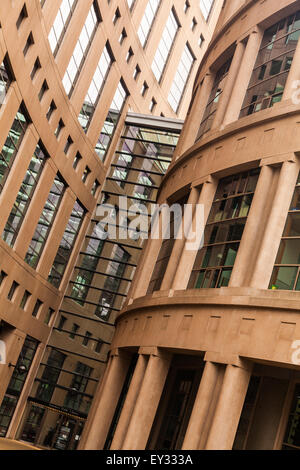 L'entrata ovest al Vancouver public library building Foto Stock