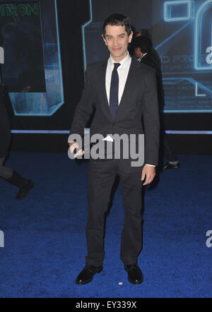 LOS ANGELES, CA - Dicembre 11, 2010: James Frain presso la premiere mondiale del suo nuovo film "Tron: Legacy" al El Capitan Theater di Hollywood. Foto Stock