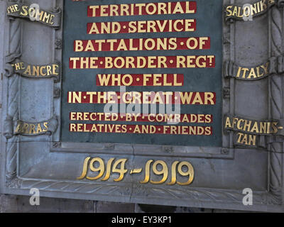 Memoriale di pietra nella Cattedrale di Carlisle, 1914-1919, Cumbria, England, Regno Unito Foto Stock