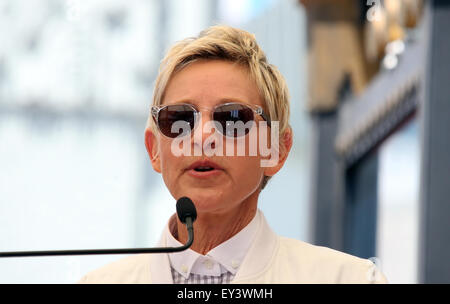 Melissa McCarthy riceve una stella sulla Hollywood Walk of Fame con: Ellen DeGeneres dove: Hollywood, California, Stati Uniti quando: 19 Maggio 2015 Foto Stock