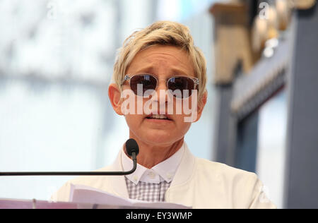 Melissa McCarthy riceve una stella sulla Hollywood Walk of Fame con: Ellen DeGeneres dove: Hollywood, California, Stati Uniti quando: 19 Maggio 2015 Foto Stock